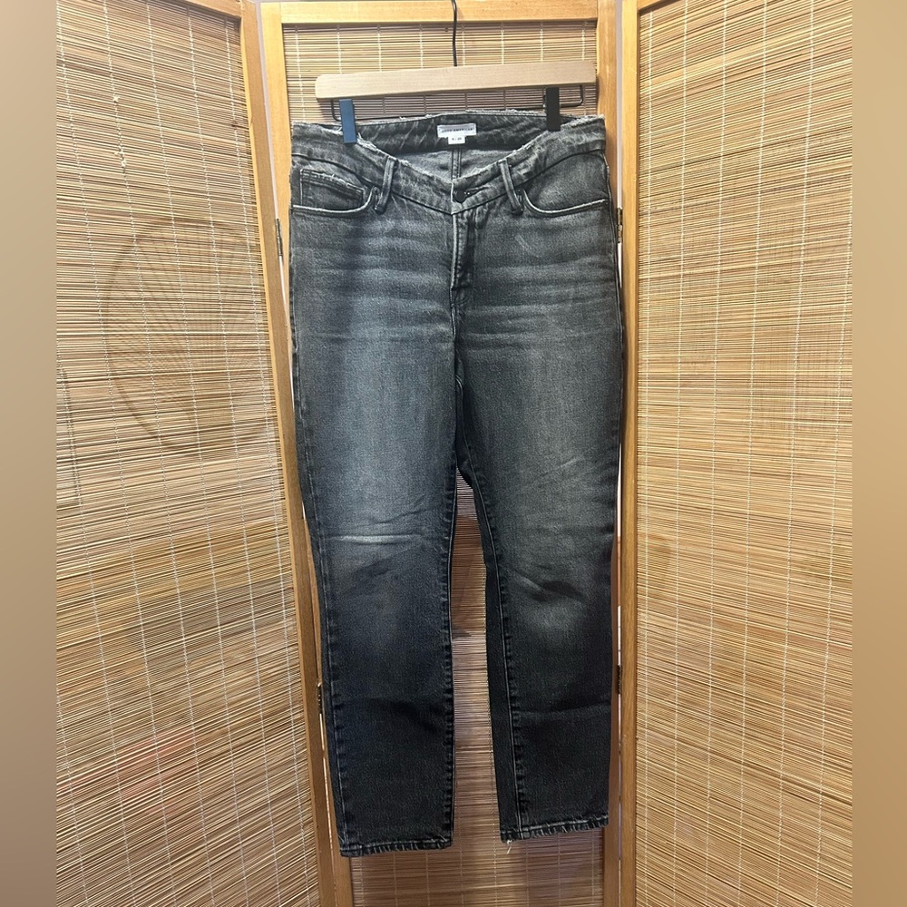 Good American Low Cut Jeans